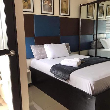 Mabolo Garden Flat A6 With Free Rooftop Pool Cebu Exteriör bild