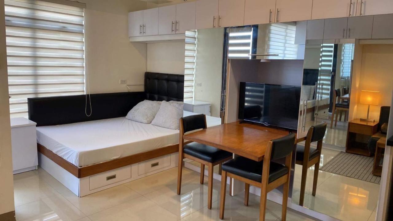 Mabolo Garden Flat A6 With Free Rooftop Pool Cebu Exteriör bild