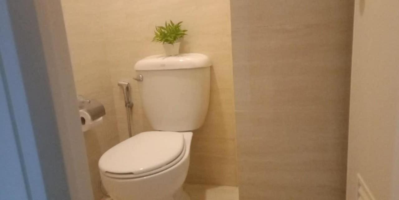Mabolo Garden Flat A6 With Free Rooftop Pool Cebu Exteriör bild