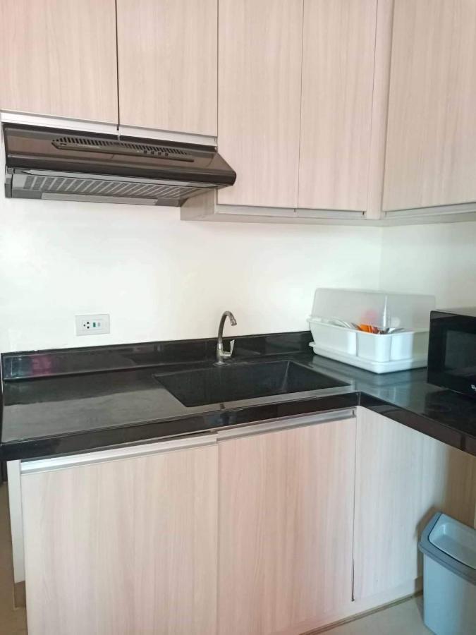 Mabolo Garden Flat A6 With Free Rooftop Pool Cebu Exteriör bild