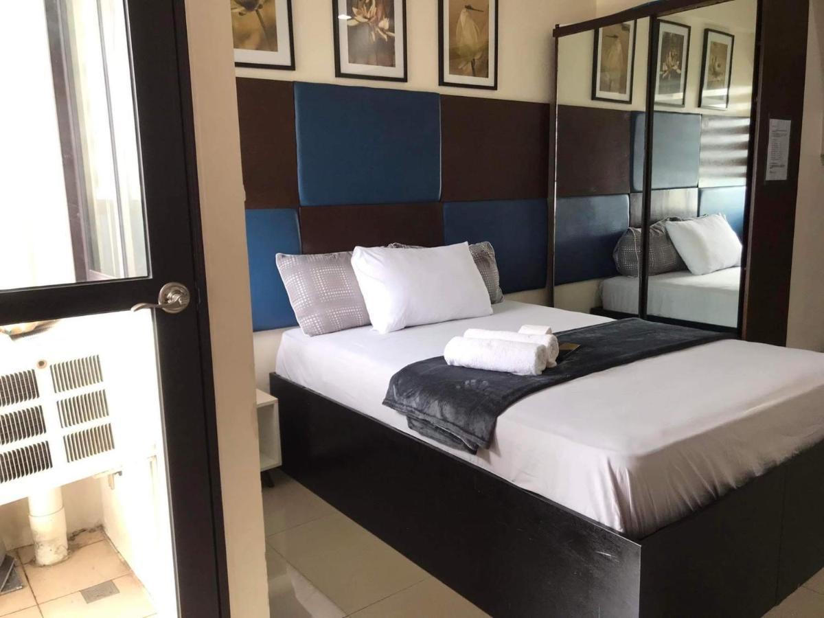 Mabolo Garden Flat A6 With Free Rooftop Pool Cebu Exteriör bild